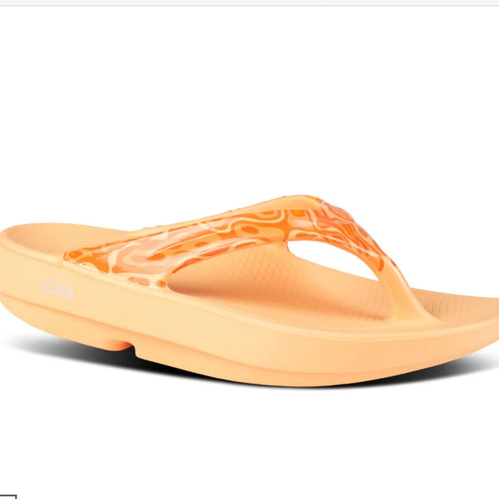 OOFOS “Oolala Limited Edition” Sandals - Picture 2 of 14